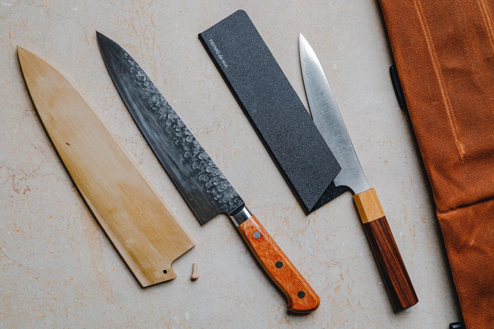 Eat this! Messeraufbewahrung