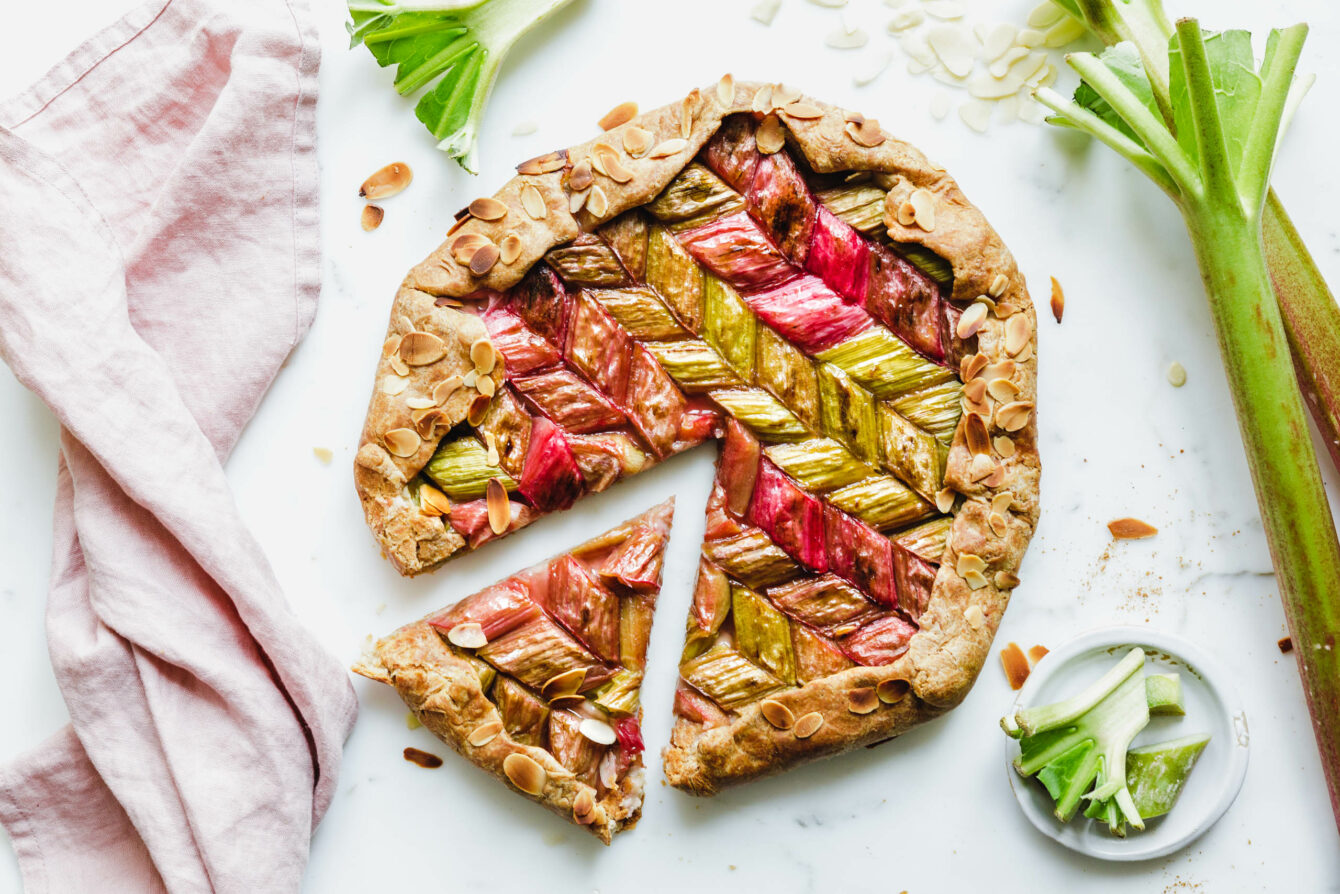 Galette mit Rhabarber & Buchweizen
