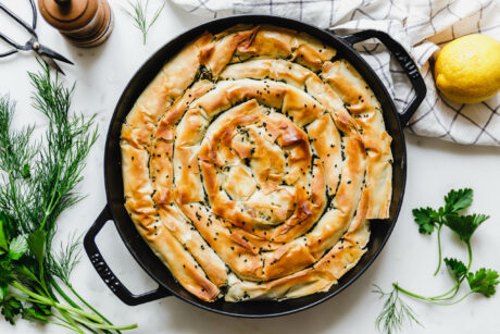Spanakopita - Griechischer Spinatstrudel