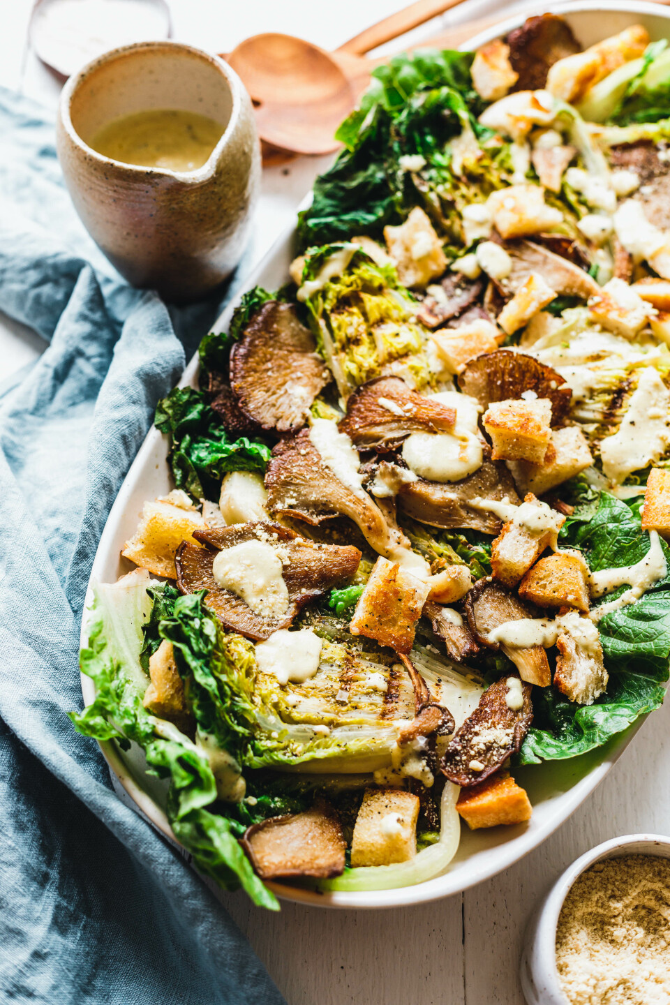 Veganer Grillsalat mit Senf-Dressing