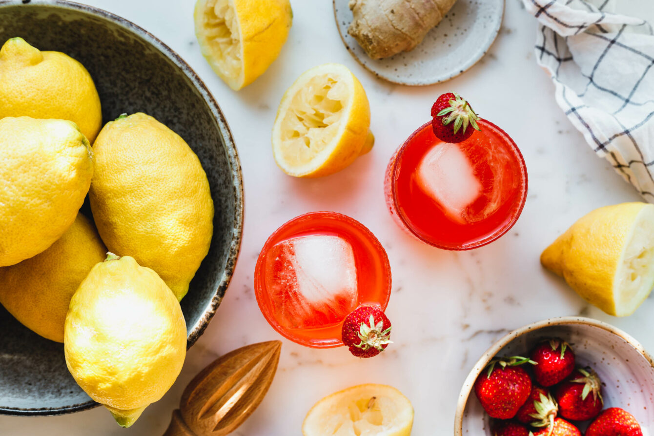 Switchel mit Ingwer & Erdbeeren