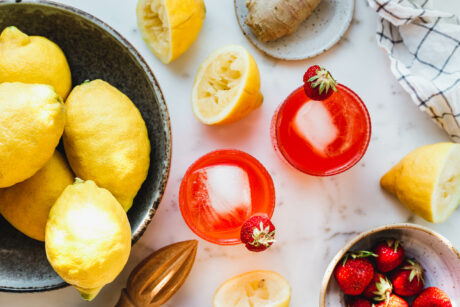 Switchel mit Ingwer & Erdbeeren