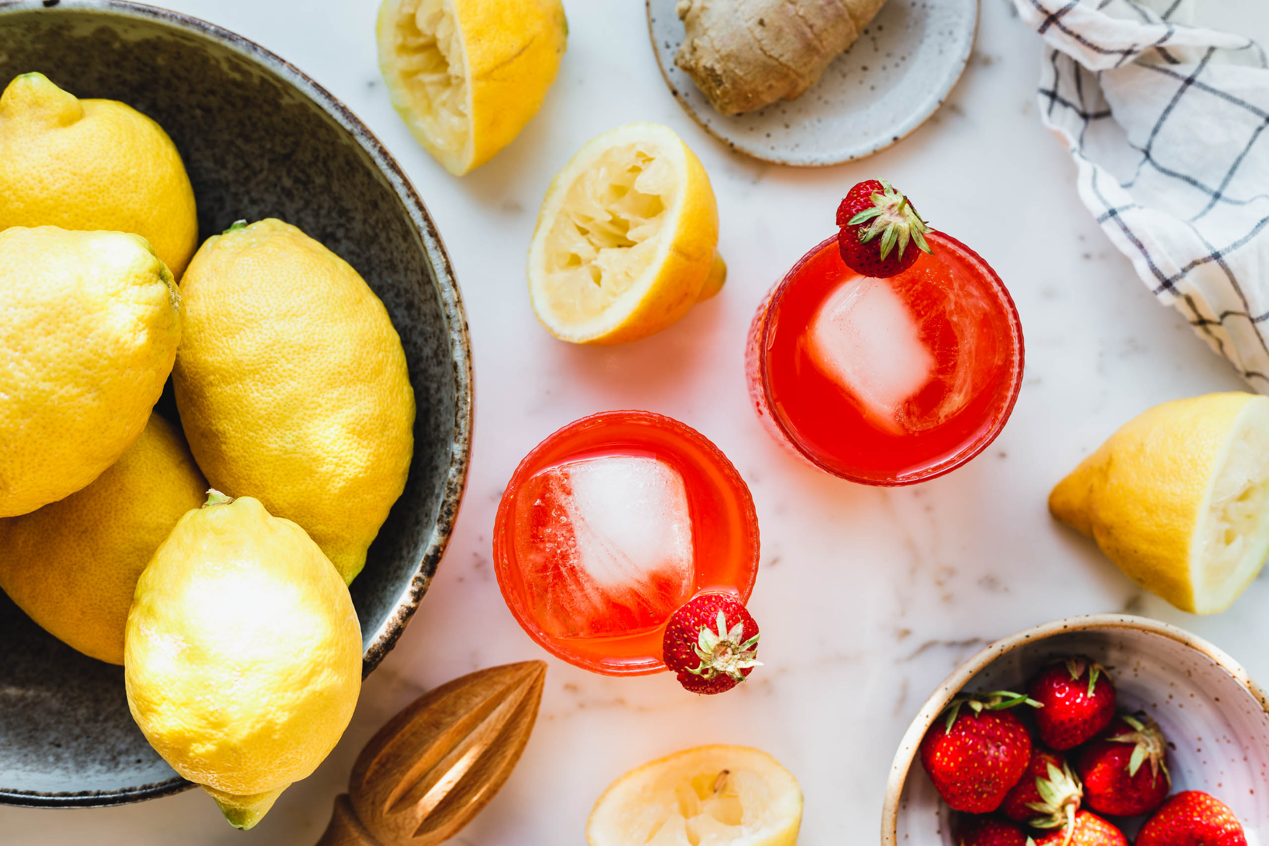 Switchel mit Ingwer & Erdbeeren