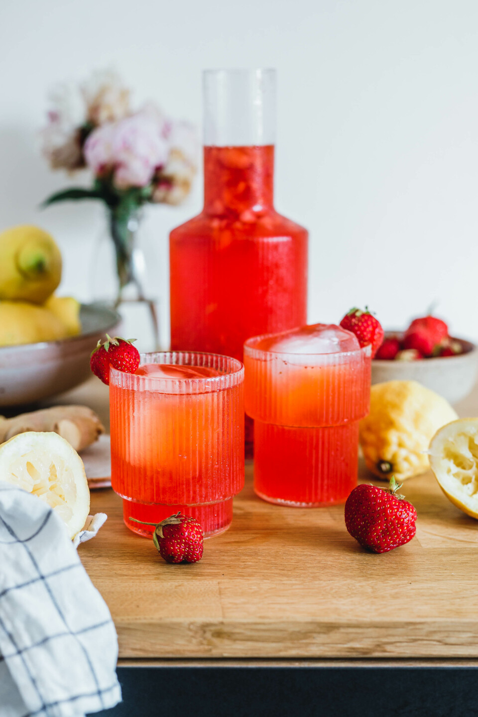 Switchel mit Ingwer & Erdbeeren