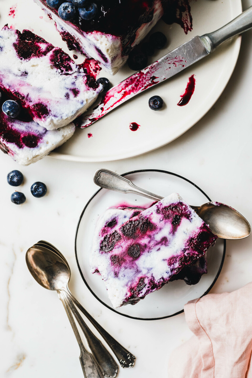 Veganes Heidelbeer-Semifreddo