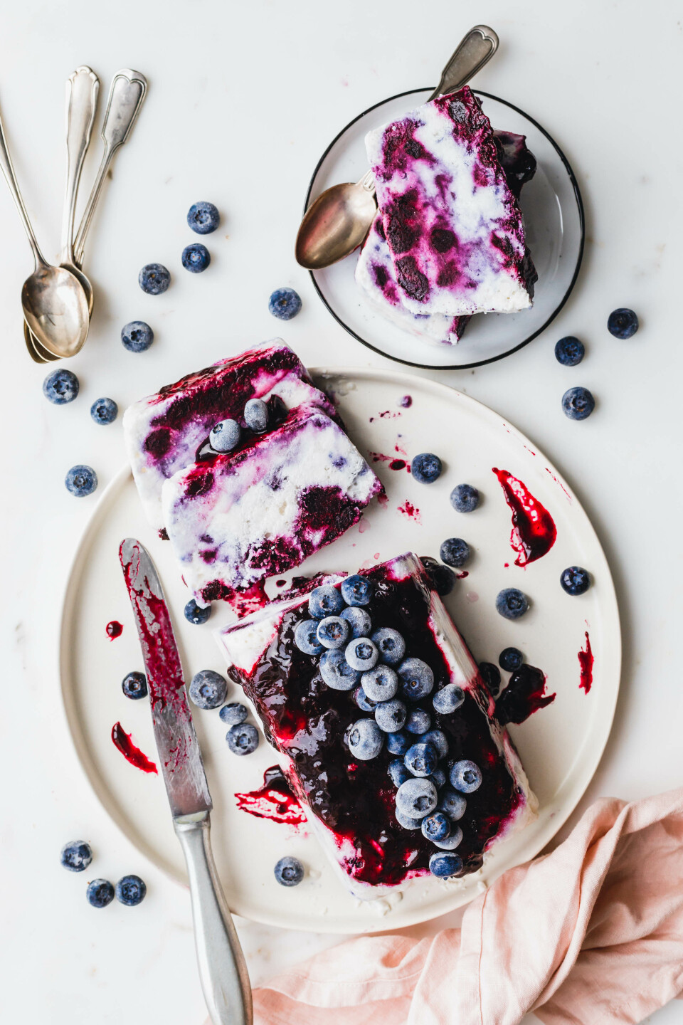 Veganes Heidelbeer-Semifreddo