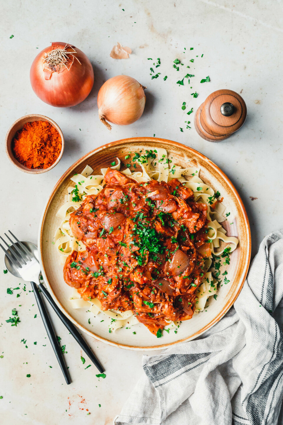 Veganes Gulasch mit Jackfruit