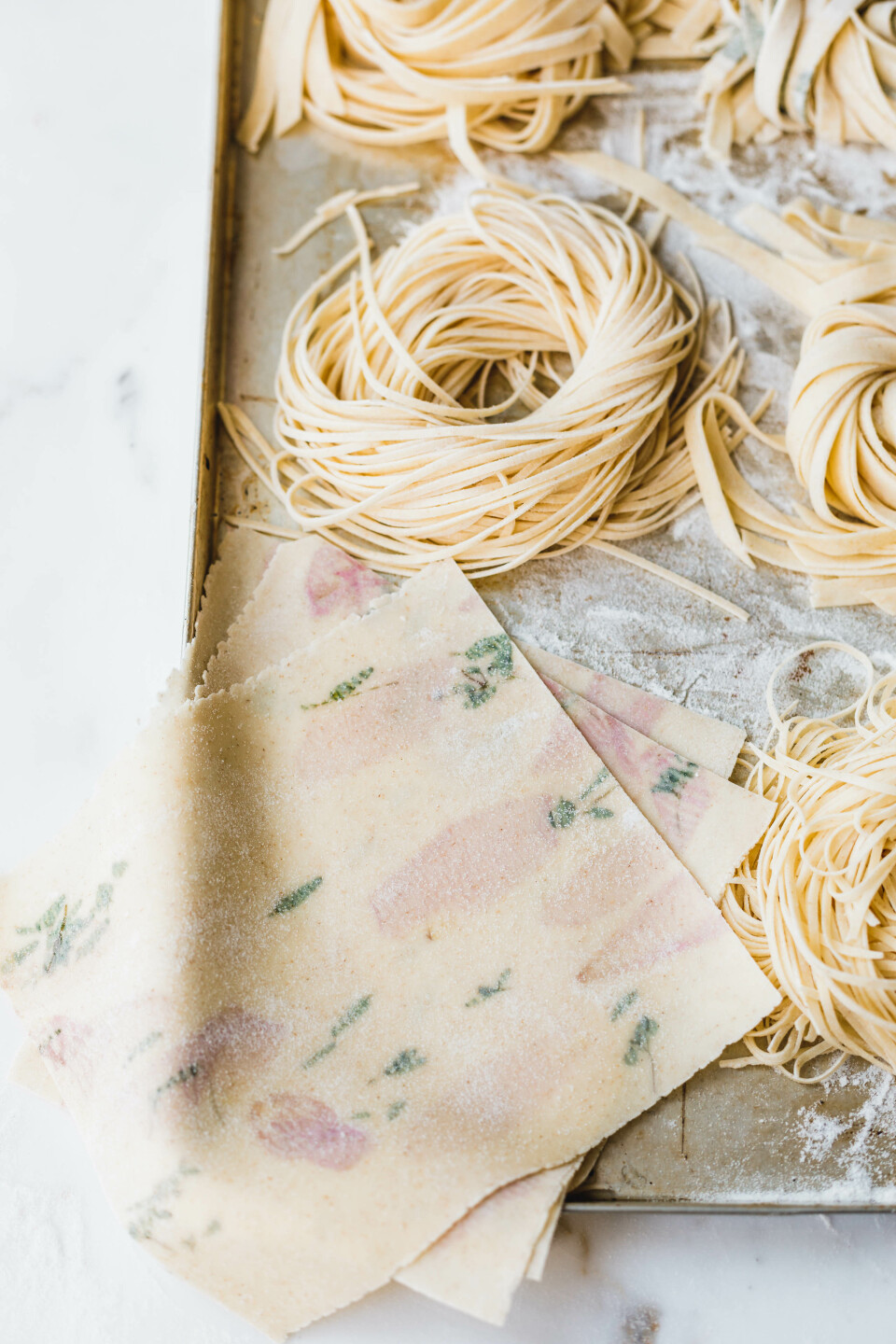 Selbst gemachter veganer Nudelteig