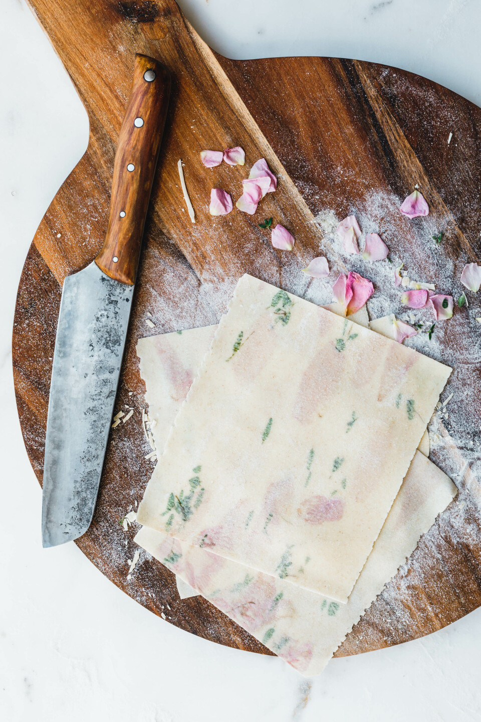 Selbst gemachter veganer Nudelteig