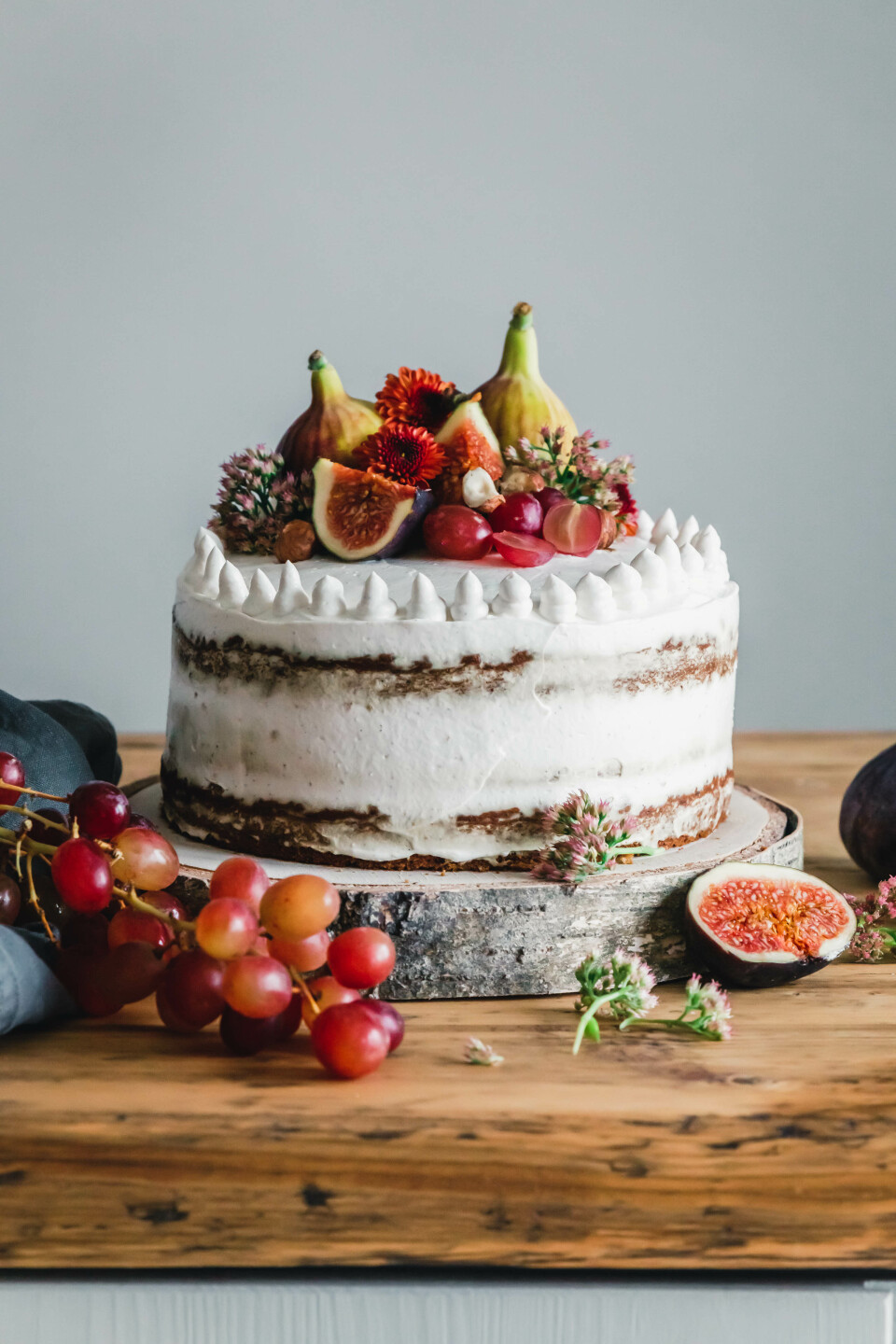 Veganer Naked Cake mit Haselnuss