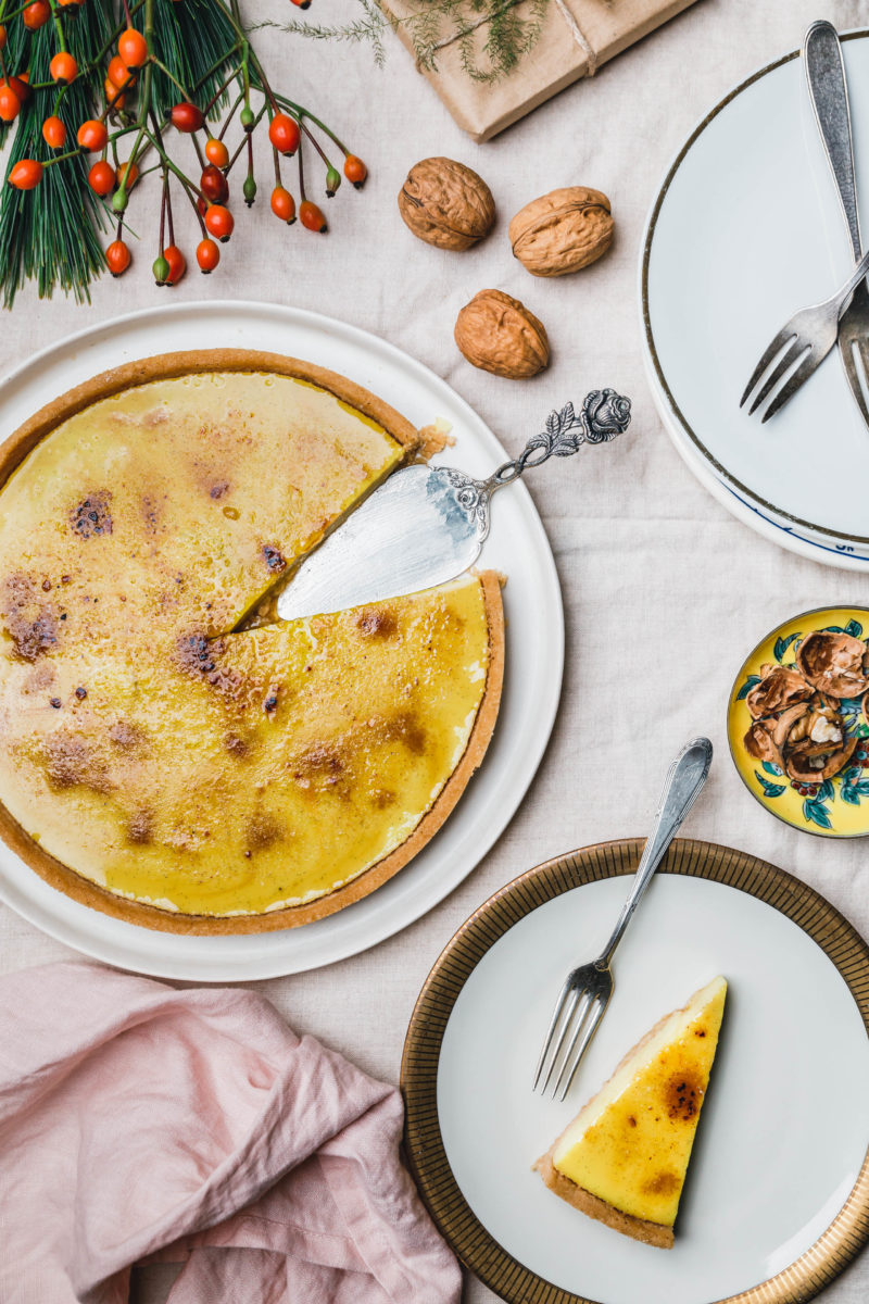 Vegane Crème Brûlée Tarte mit Spekulatiusboden