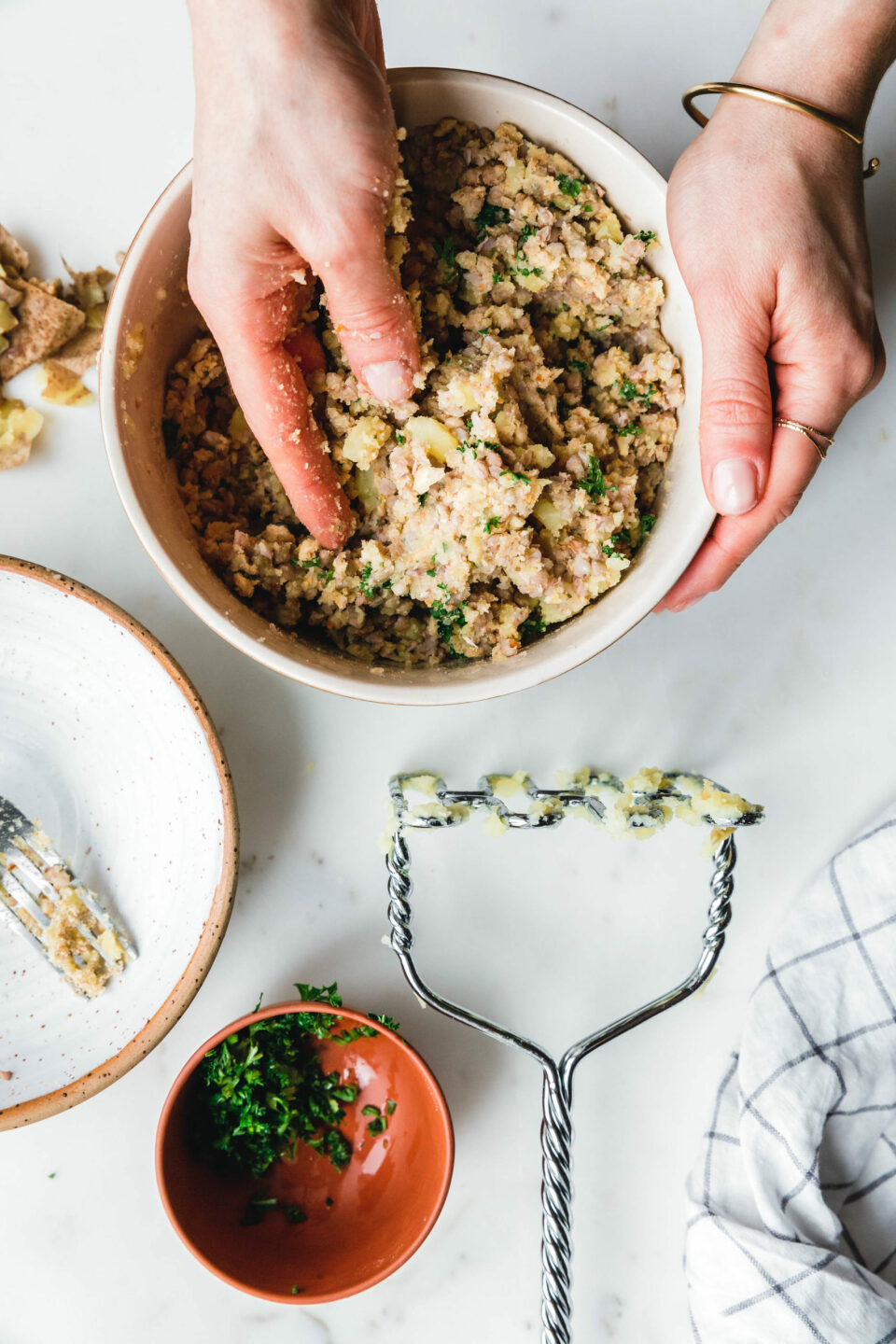 Einfache Kartoffelfrikadellen mit Buchweizen