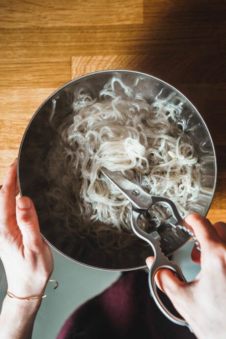 Koreanische Süßkartoffelnudeln