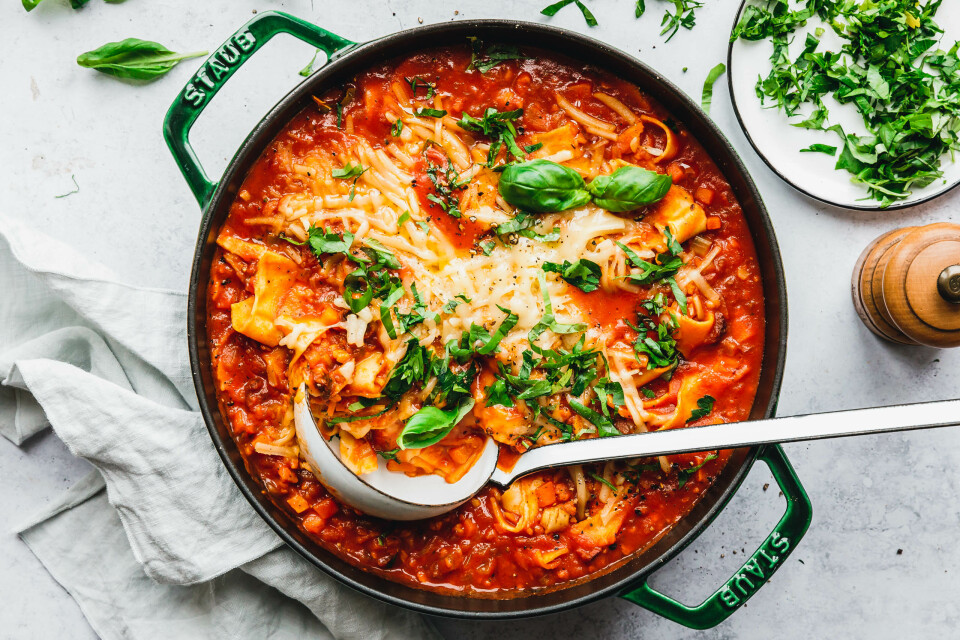 Die leckerste vegane Lasagnesuppe