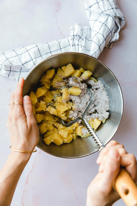 Skordalia – griechischer Kartoffel-Knoblauch-Dip