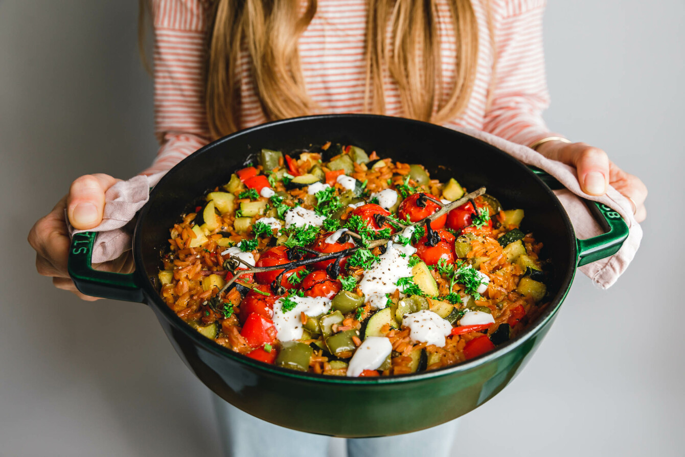 Einfacher Gemüsereis aus dem Ofen