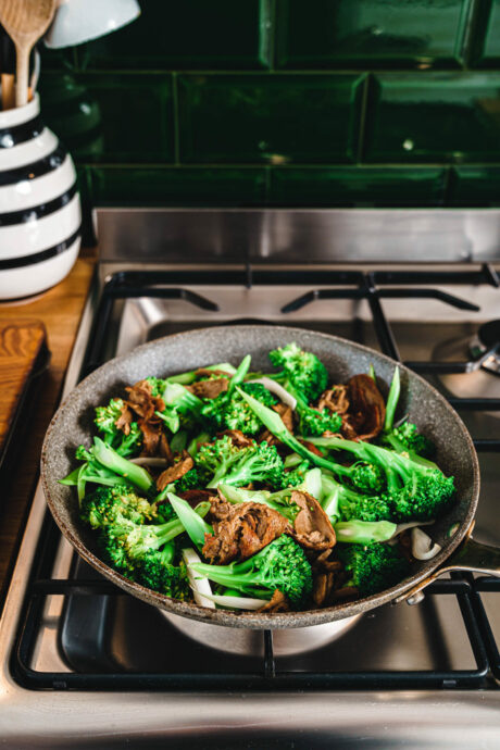Vegan Beef and Broccoli – Brokkoli-Stir-fry mit Seitan