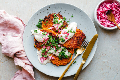 Kürbis-Rösti mit Cashew-Miso-Dip