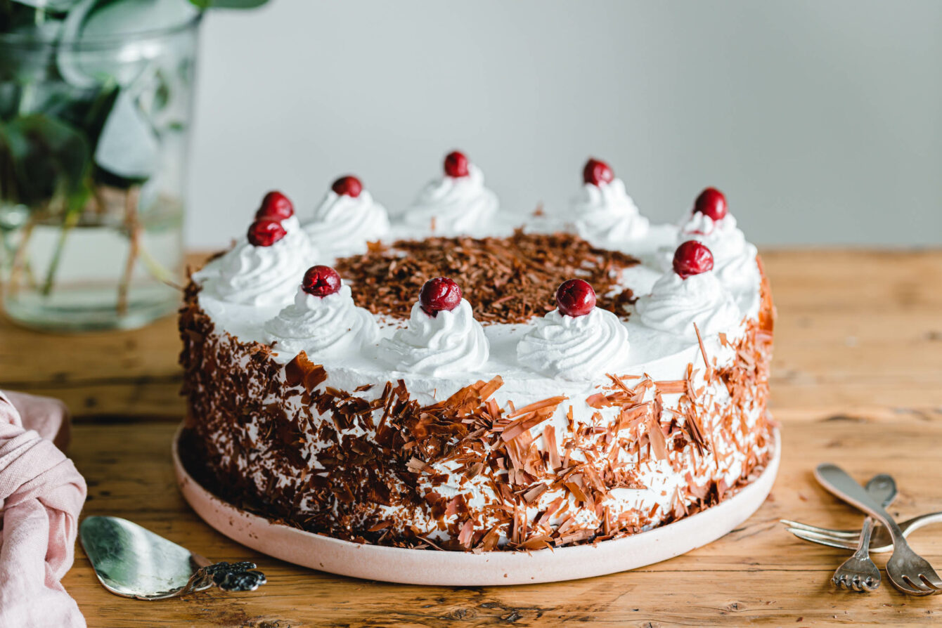 Vegane Schwarzwälder Kirschtorte