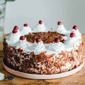 Vegane Schwarzwälder Kirschtorte