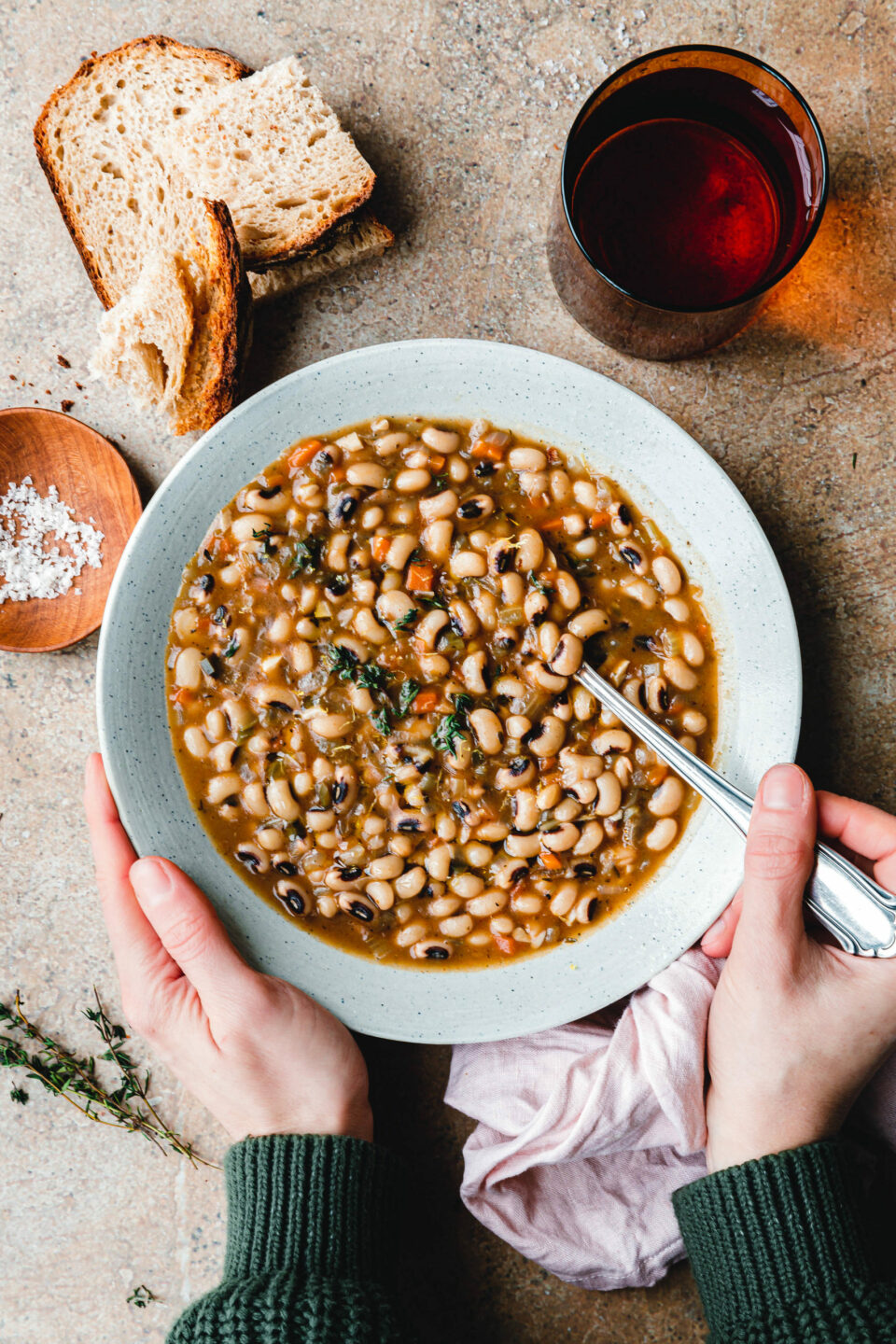 Rauchiger Eintopf mit Black Eyed Peas