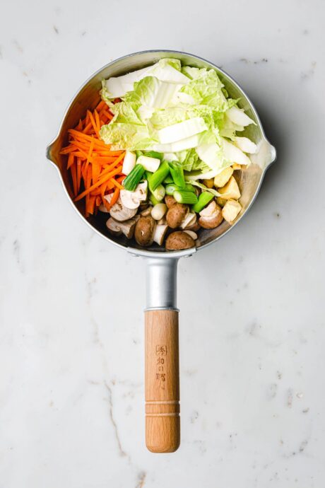 Topf mit Suppengemüse