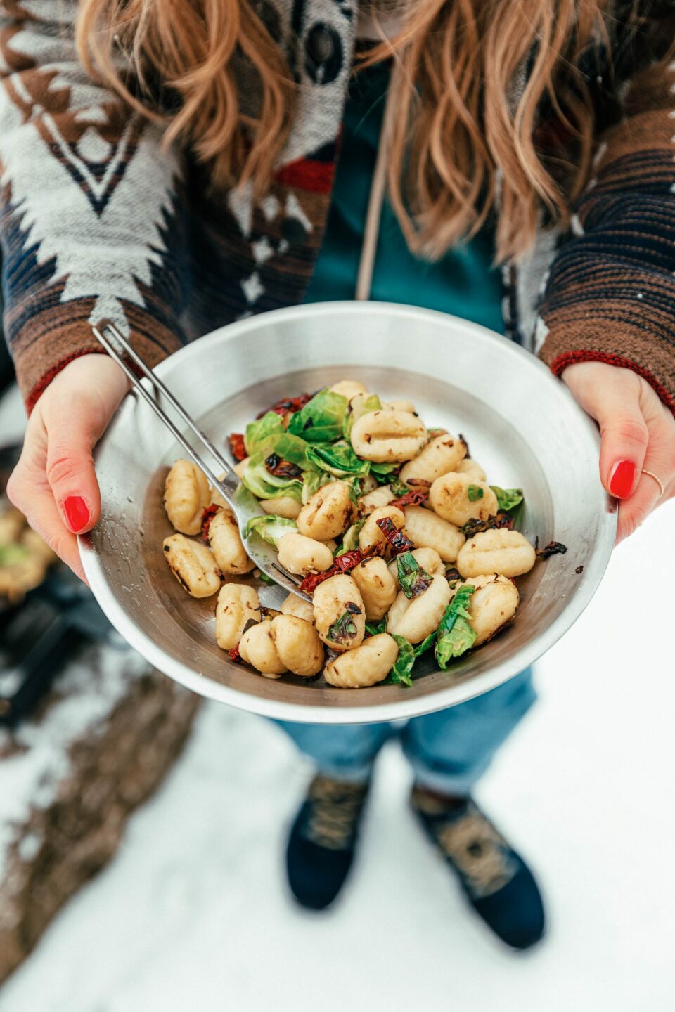 Gnocchi-Pfanne mit Rosenkohl und getrockneten Tomaten