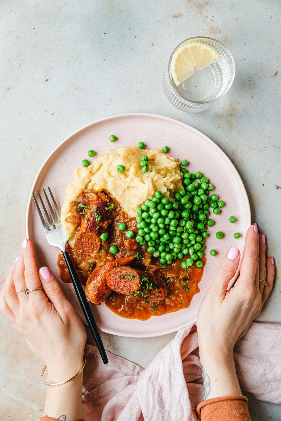 Unsere einfache vegane Zwiebelsauce