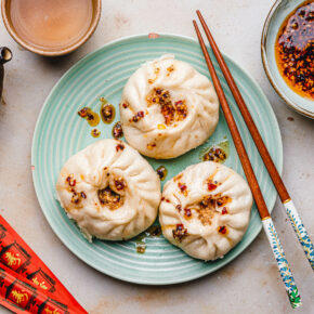 Vegane Baozi mit Barbecue-Tofu-Füllung