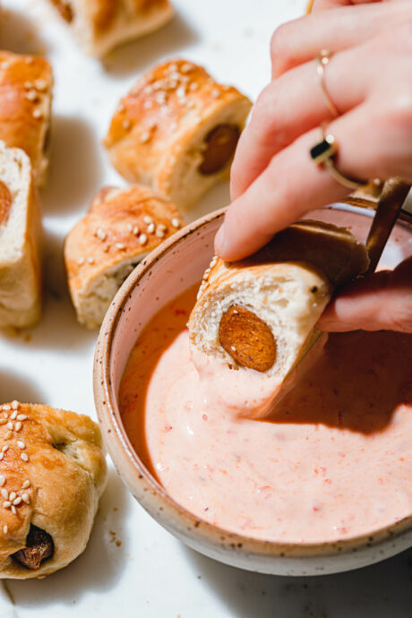 Vegane Würstchen im Schlafrock