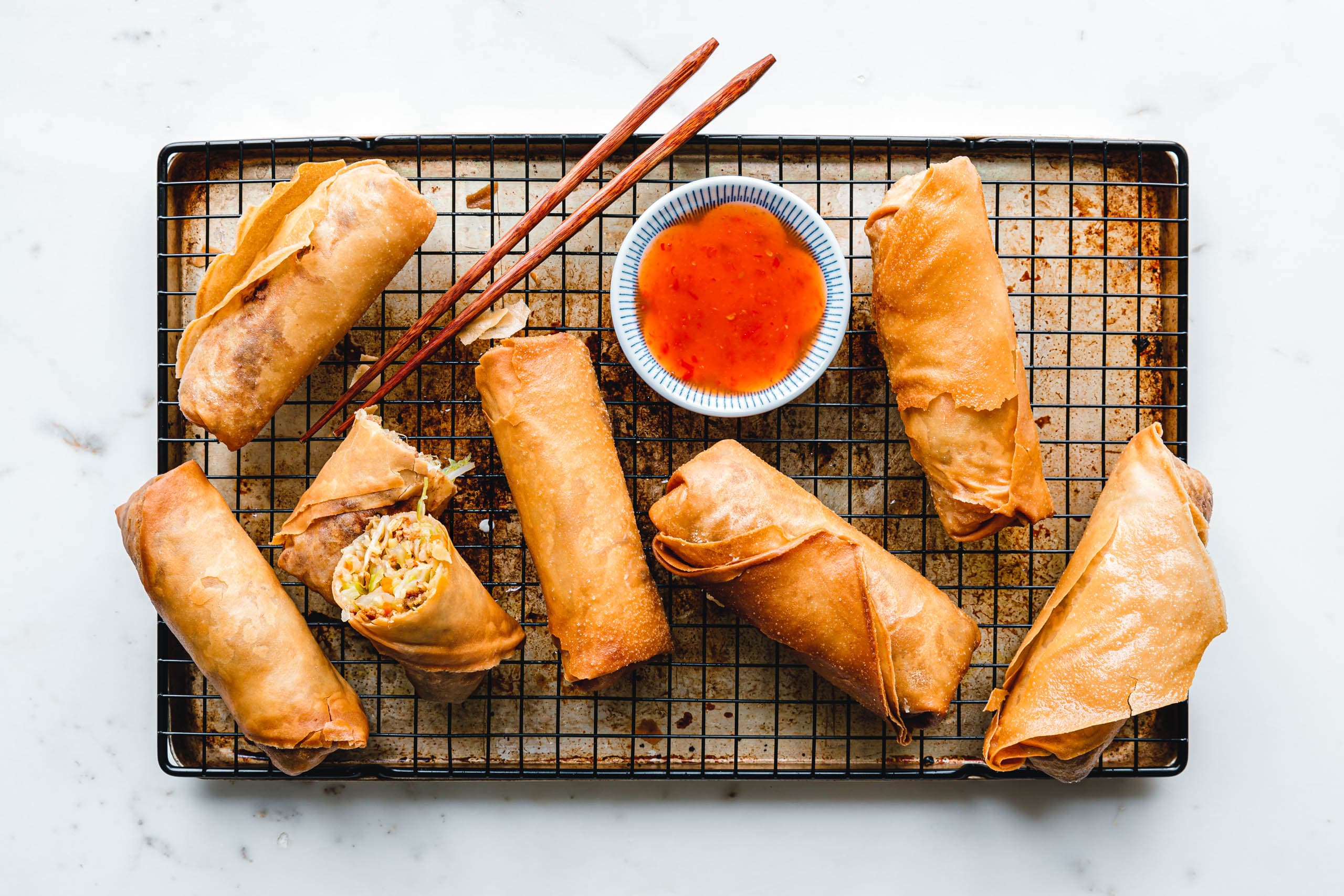 Vegane Frühlingsrollen – frittiert, aus dem Airfryer oder Ofen