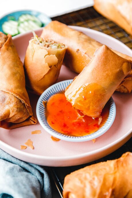 Vegane Frühlingsrollen – frittiert, aus dem Airfryer oder Ofen