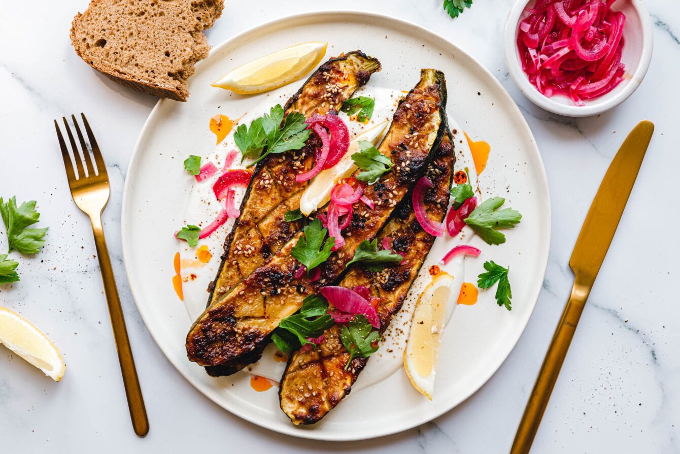 Geröstete Miso-Zucchini aus dem Ofen
