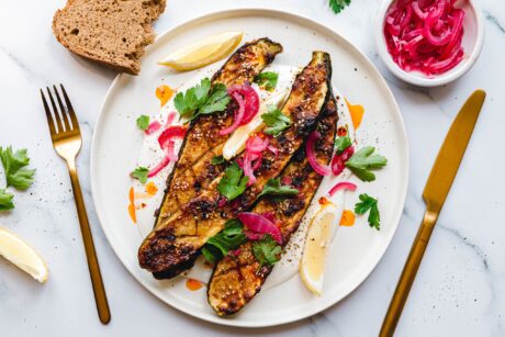 Geröstete Miso-Zucchini aus dem Ofen