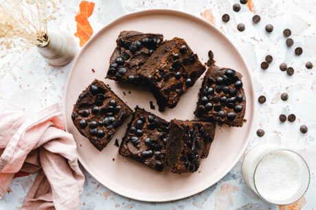 Vegane Kichererbsen-Schoko-Brownies aus dem Mixer