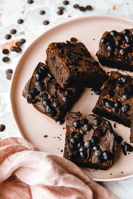 Vegane Kichererbsen-Schoko-Brownies aus dem Mixer