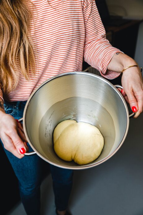 Zubereitung veganer Hefeteig