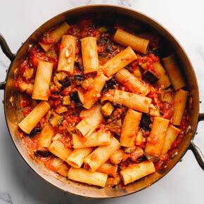 Zubereitung vegane Pasta alla Norma