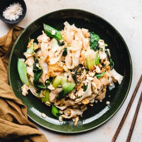 Veganes Pad See Ew – thailändische gebratene Reisnudeln