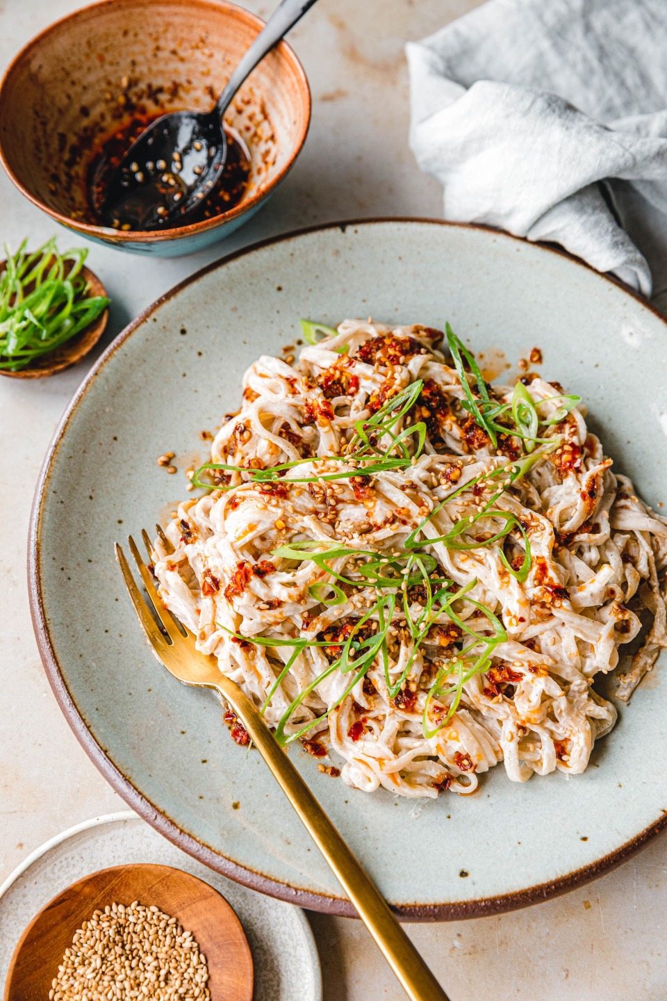 Schnelle cremige Tofu-Nudeln