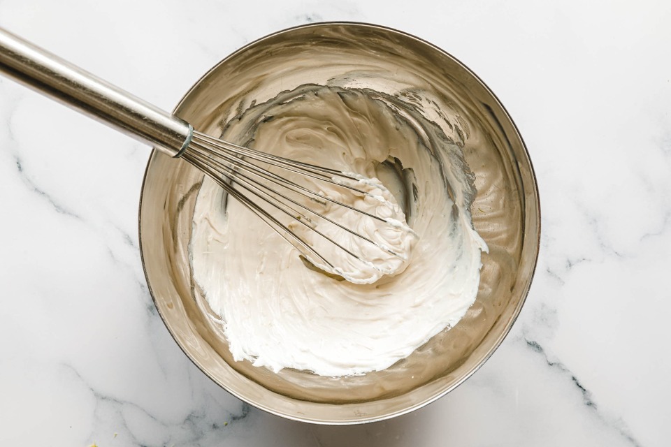 Zubereitung Zutaten Veganer Cheesecake-Apfelstrudel mit Preiselbeeren