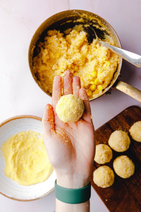 Zubereitung Blumenkohl-Polenta-Bällchen