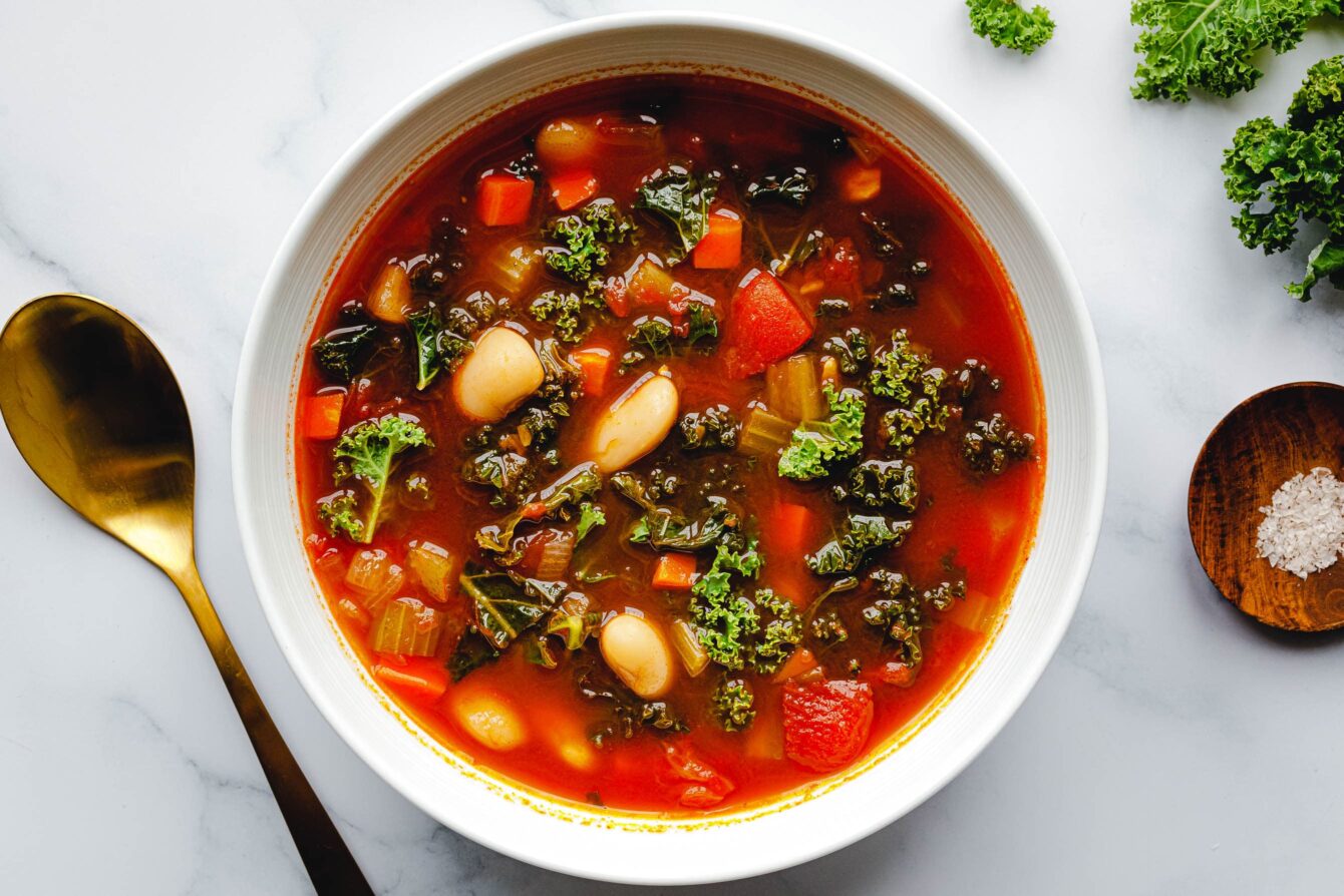 Grünkohl-Bohnen-Minestrone