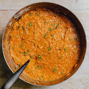 Greenforce Fischfrika angerührt und gewürzt für vegane thailändische Fish Cakes