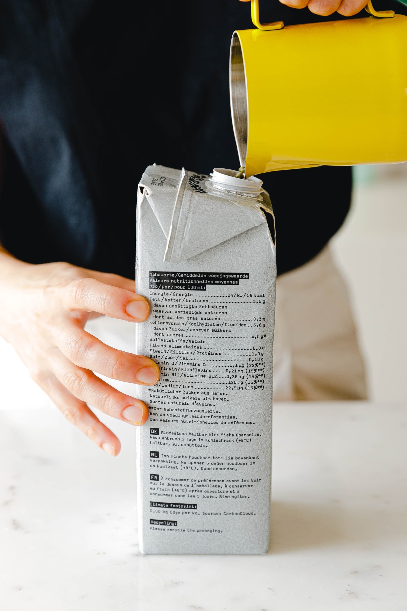 Sprossen ziehen im Milchkarton