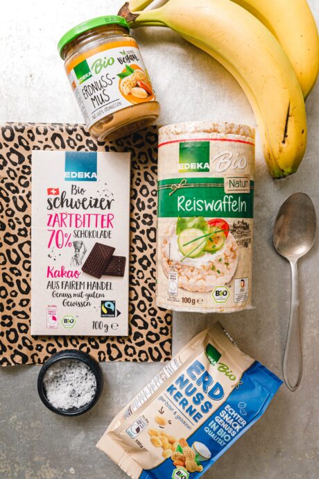 Zutaten für vegane Snickers-Reiswaffeln