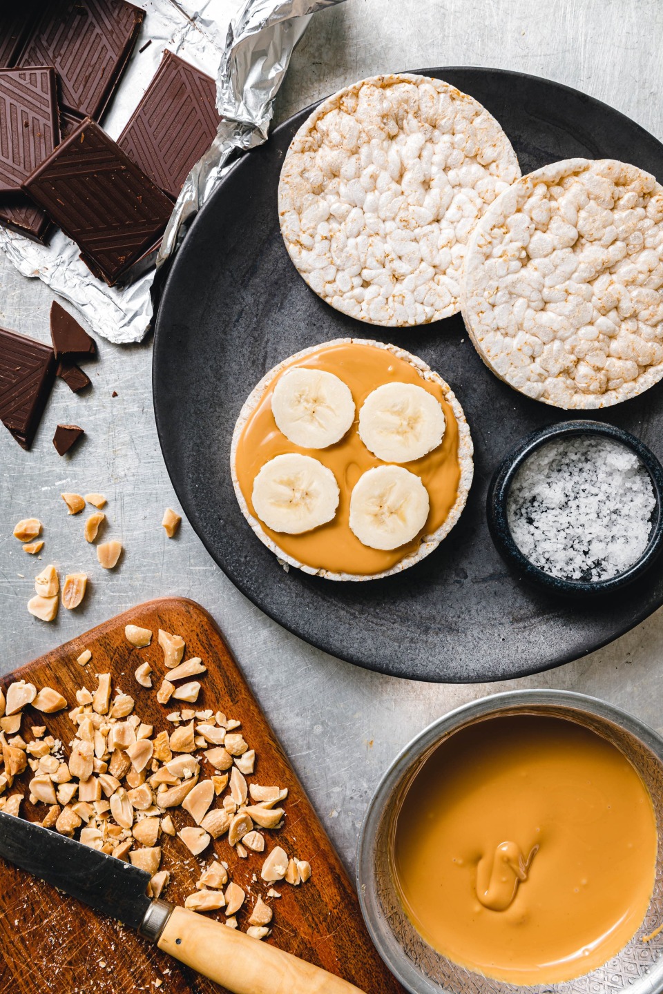 Zubereitung vegane Snickers-Reiswaffeln