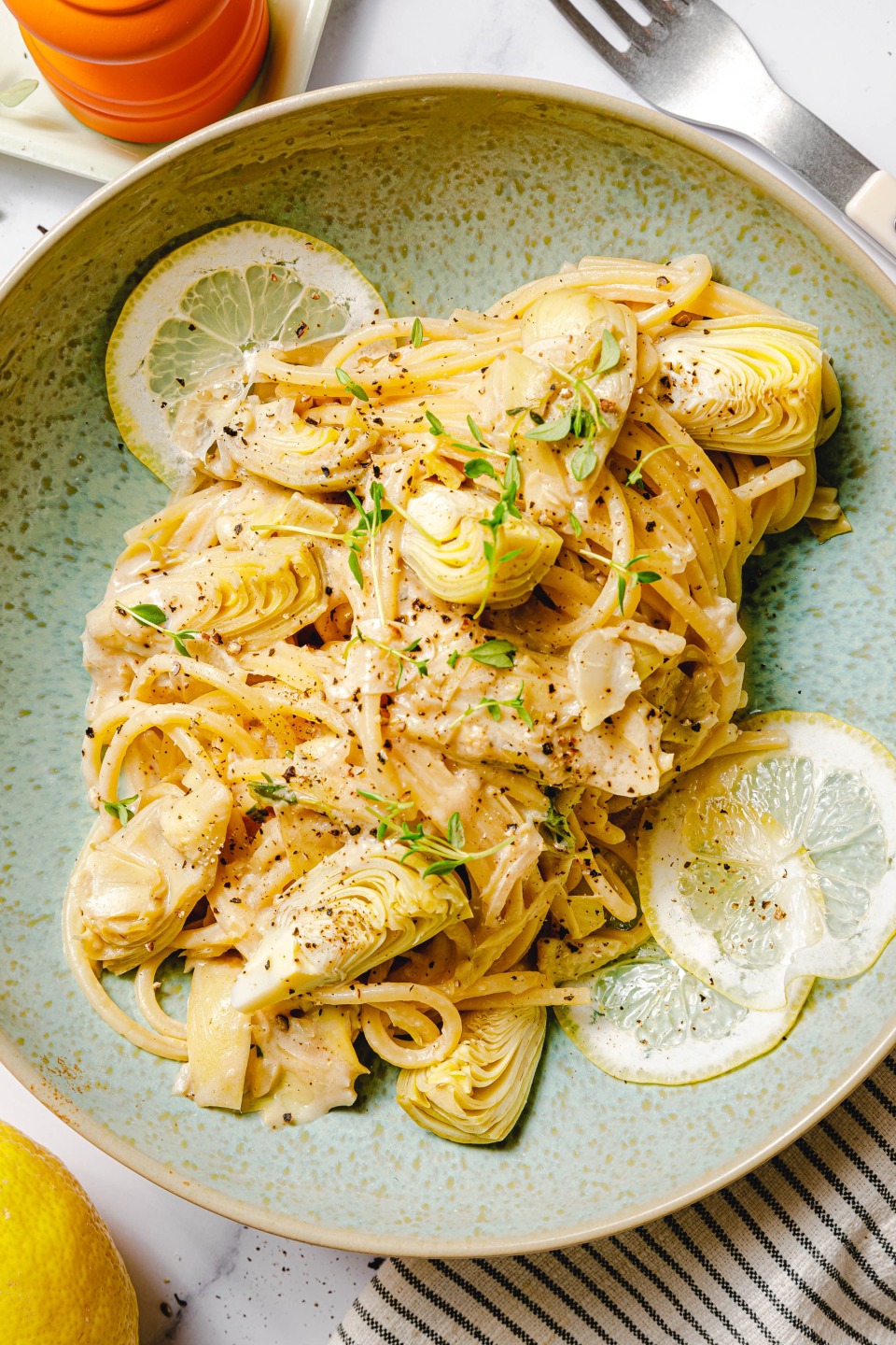 Vegane cremige Artischocken-Zitronen-Pasta