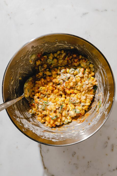 Zubereitung veganer Maispuffer