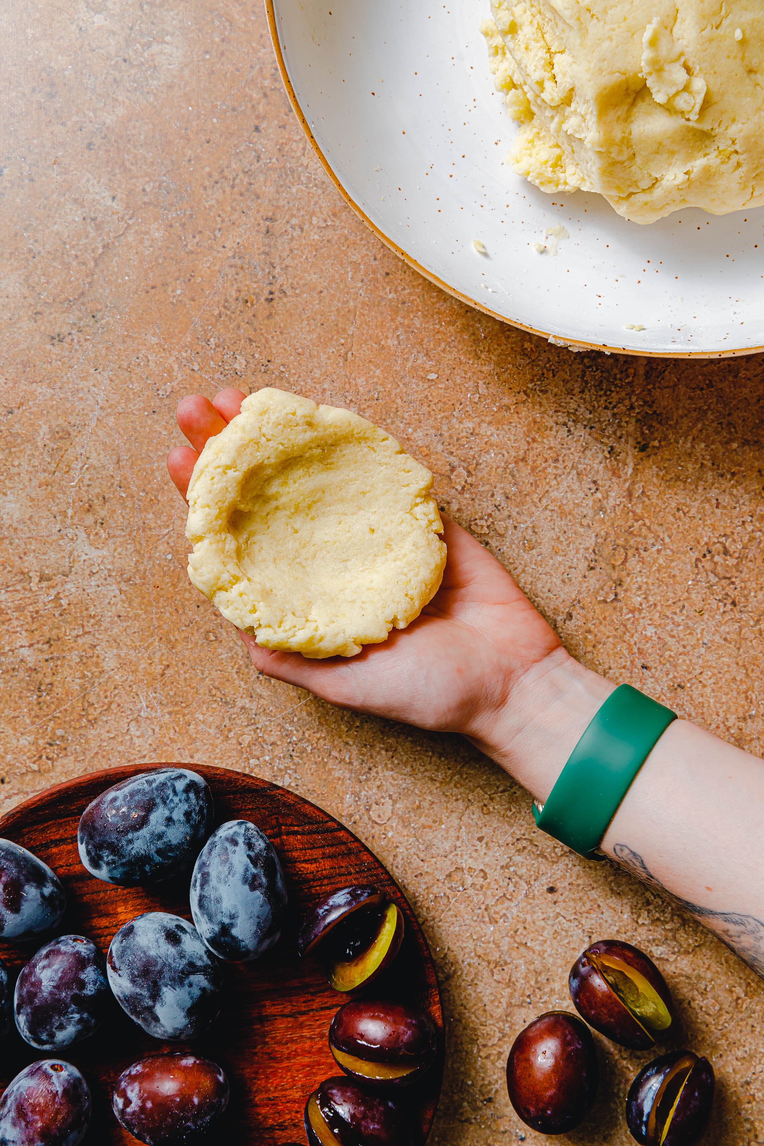Vegane Zwetschgenknödel zubereiten